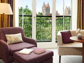 2 Tage Erholung und Luxus in der Landeshauptstadt