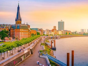 Düsseldorf erleben mit Frühstück & Dinner / 3 Tage