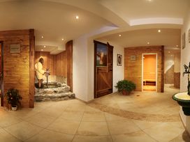 Wanderurlaub mit Bergbahn-Nutzung, Wellness & 5-Gang-Menü im Salzburger Land