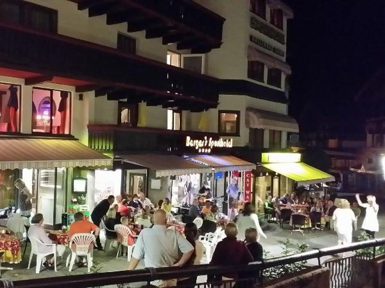 9 Tage im Berger's Sporthotel die Alpen genießen