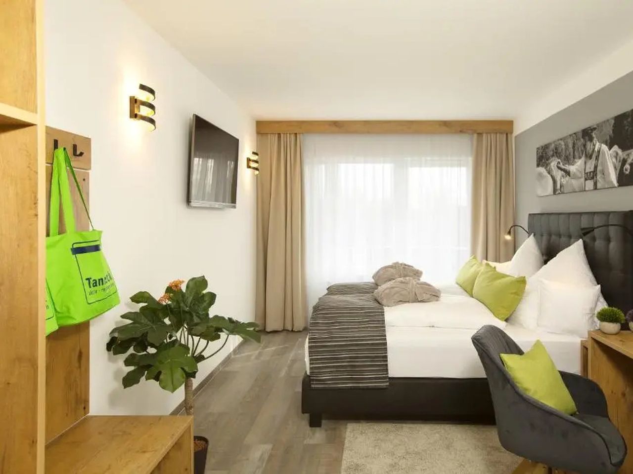 Doppelzimmer STANDARD mit Balkon