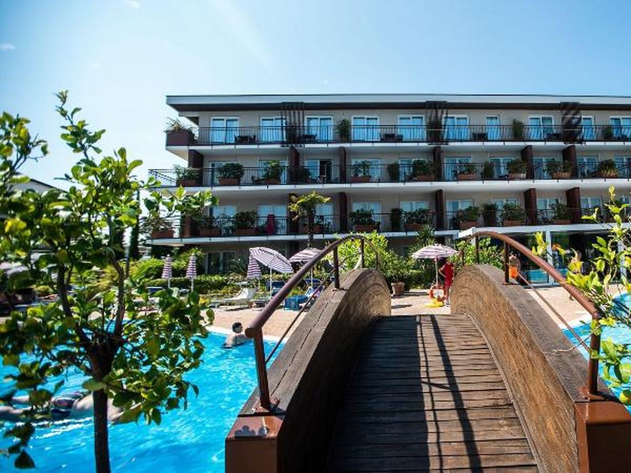 9 Tage Urlaub mit Frühstück im Hotel Bella Italia