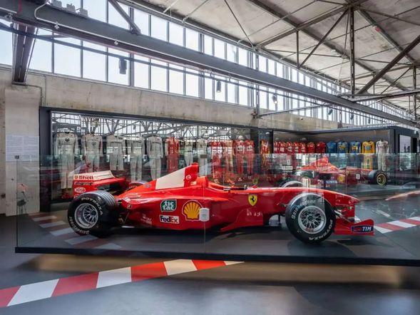 4 Tage Auto-Erlebnis in der Motorworld Köln mit Frühstück