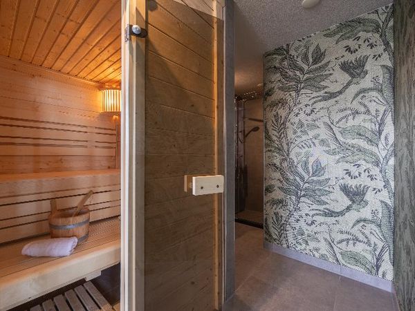 9 Tage im Leonardo Hotel IJmuiden mit Frühstück in Ijmuiden