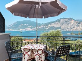 Kurz mal 4 Tage Gardasee mit Frühstück und Seeblick