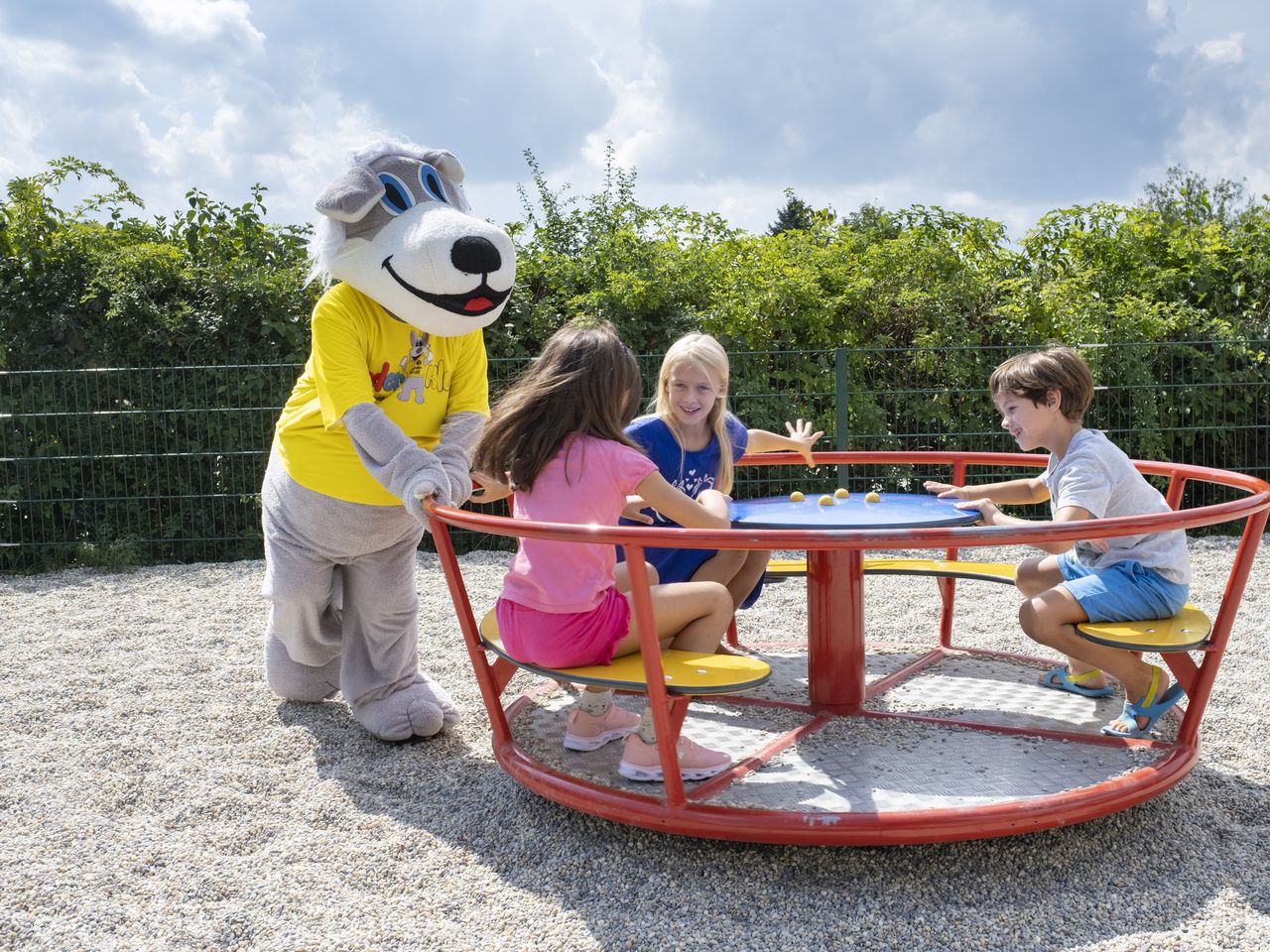 Familientage erleben - 2 Kids bis 12 Jahre kostenlos!