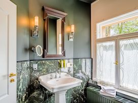 Private Spa Days im historischen Schlosshotel