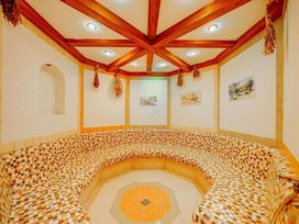 Wasserspaß für die ganze Familie! 2 Tage im Aquapalace Hotel Prague mit Frühstück