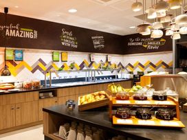 2 Tage Kurzurlaub mit Frühstück im Hampton by Hilton Munich Airport South