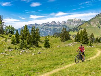 9 Tage Alpenluft im Schweizer Samnaun Dorf