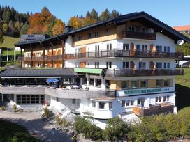 Wandern & Ruhe & Infinity Pool