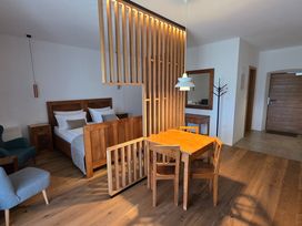 3 Tage - Wellness & Genuss für Zwei - Luxusmomente zwischen Weinbergen und Karst
