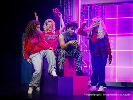 OBERAFFENGEIL! Ein Trip durch die 80er & 90er mit Hotel