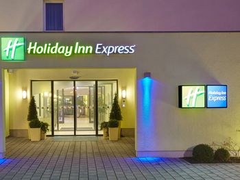 2 Tage Kurzurlaub mit Frühstück im Holiday Inn Express Neunkirchen