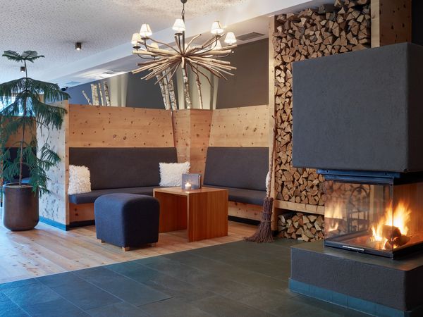 4 Tage Südtirol: Wellness, Naturteich & HP+ in St. Walburg, Trentino-Südtirol inkl. Halbpension Plus