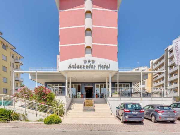 Direkt am italienischen Meer - 9 Tage mit HP in Caorle, Venetien inkl. Halbpension