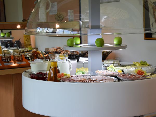 Auszeit 3 Tage mit Frühstück im AMBER ECONTEL München, Bayern inkl. Frühstück