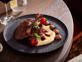 2 Tage Kurzurlaub mit Frühstück im Van der Valk Palace Hotel Noordwijk