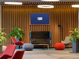 3 Tage mit Frühstück im Holiday Inn Express Göttingen