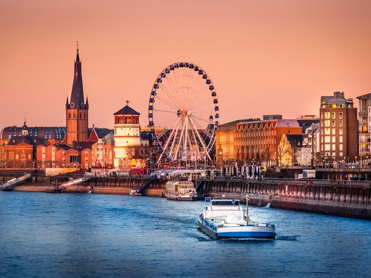 5 Tage im Nikko Hotel in Düsseldorf