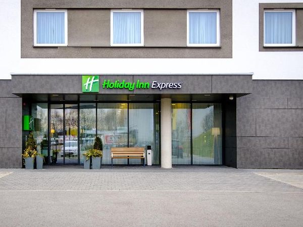 2 Tage in Friedrichshafen am Bodensee Holiday Inn Express Friedrichshafen, Baden-Württemberg