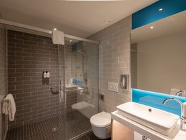 2 Tage mit Frühstück im Holiday Inn Express Munich