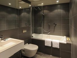 5 Tage nahe des Kaufhauses KaDeWe in Berlin