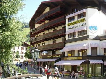 9 Tage im Berger's Sporthotel die Alpen genießen