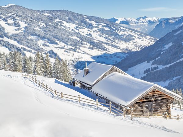 say hello. to the happYellow. 8 Tage in Saalbach, Salzburg inkl. Frühstück