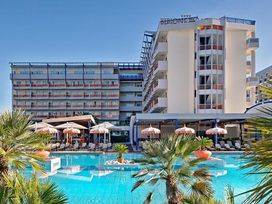 4 Tage italienische Adria im Hotel Palace erleben