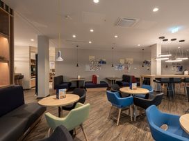 2 Tage mit Frühstück im Holiday Inn Express Munich