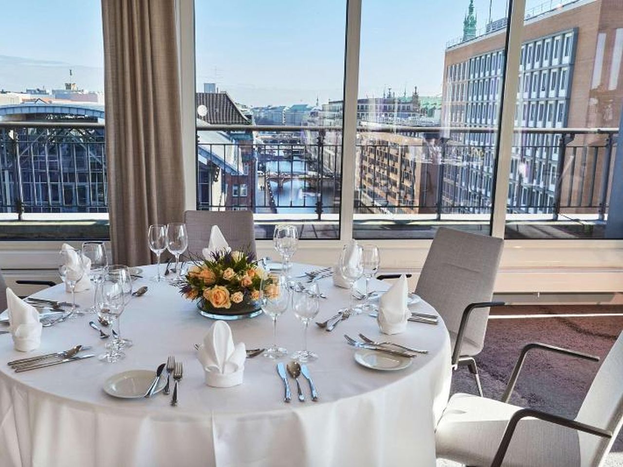 Hansestadt erkunden im Steigenberger Hotel Hamburg