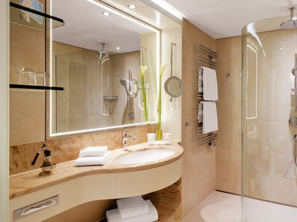 5 Tage im Grand Elysee Hamburg Nur Übernachtung