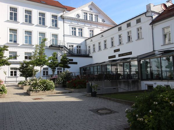 6 Tage Auszeit auf Rügen mit Thermen-Eintritt und HP in Putbus, Mecklenburg-Vorpommern inkl. Halbpension