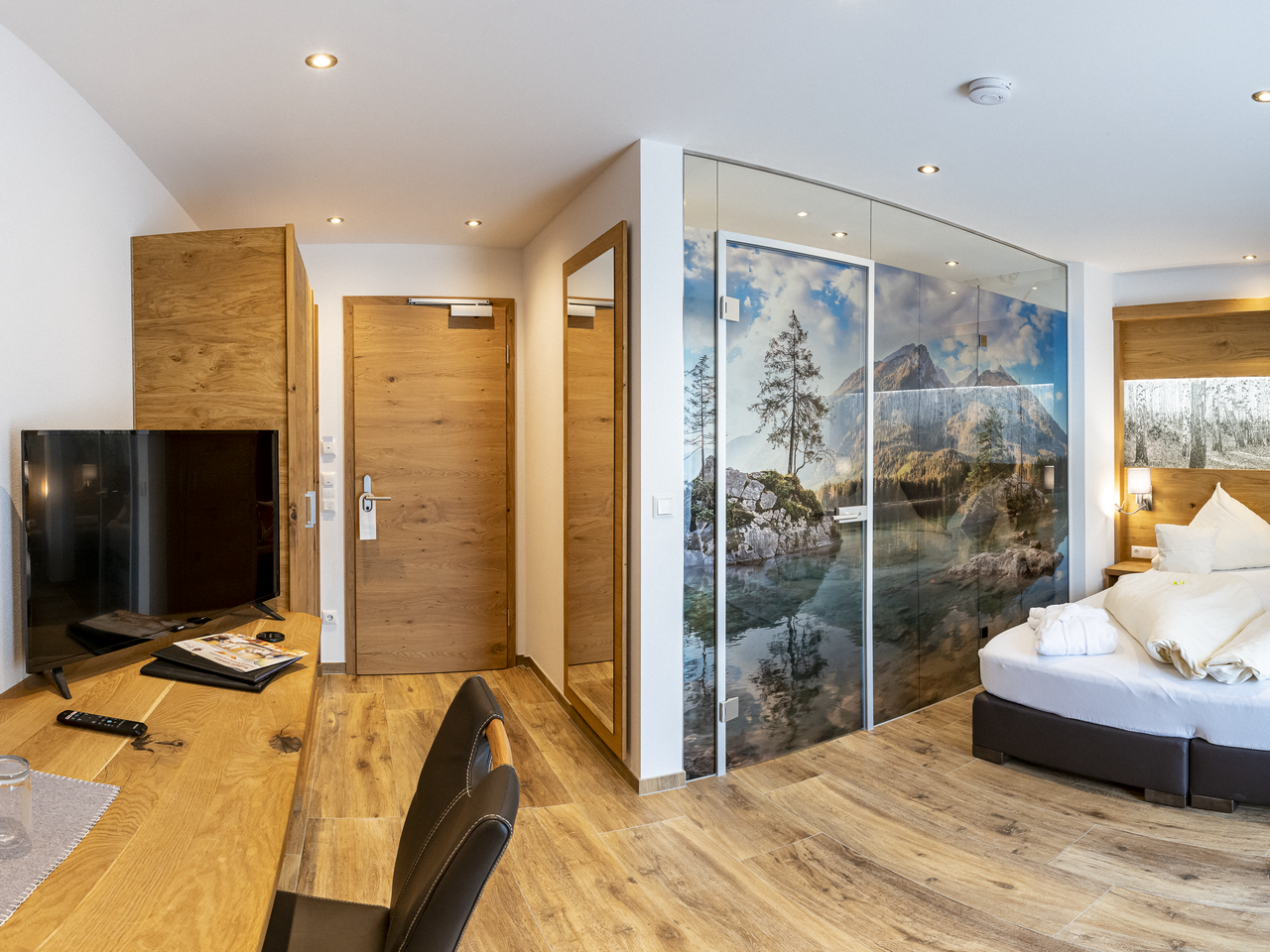 Alpenzauber-Doppelzimmer-Design mit Balkon oder Terasse