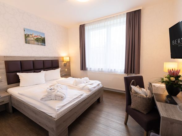Bernstein Acamed Resort