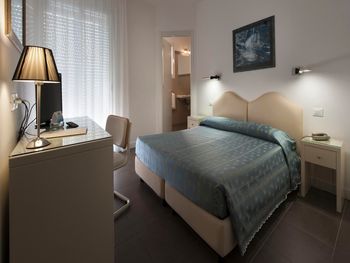 Bild 7 von 15
