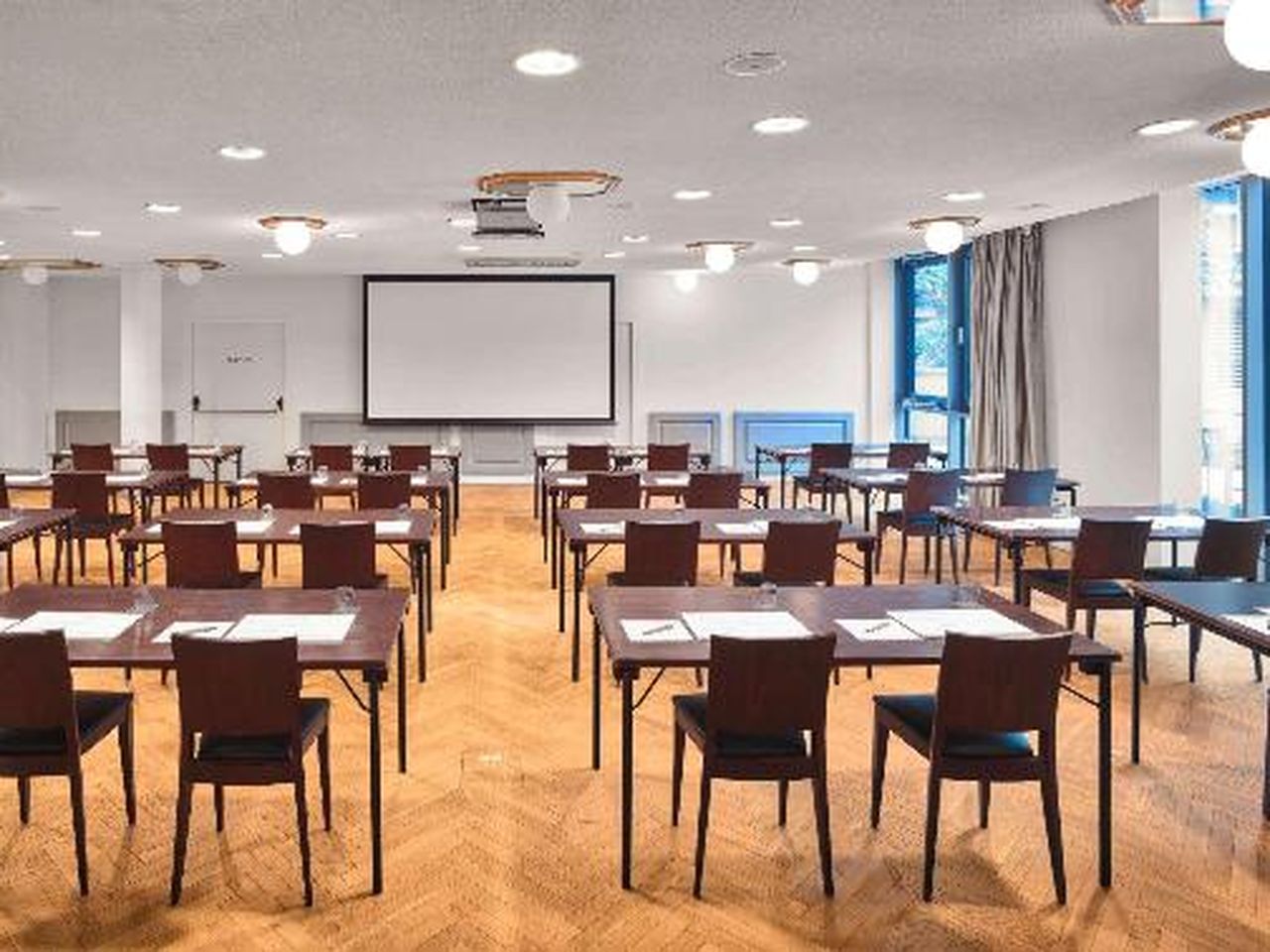 2 Tage im MAXX by Steigenberger Wien mit Frühstück