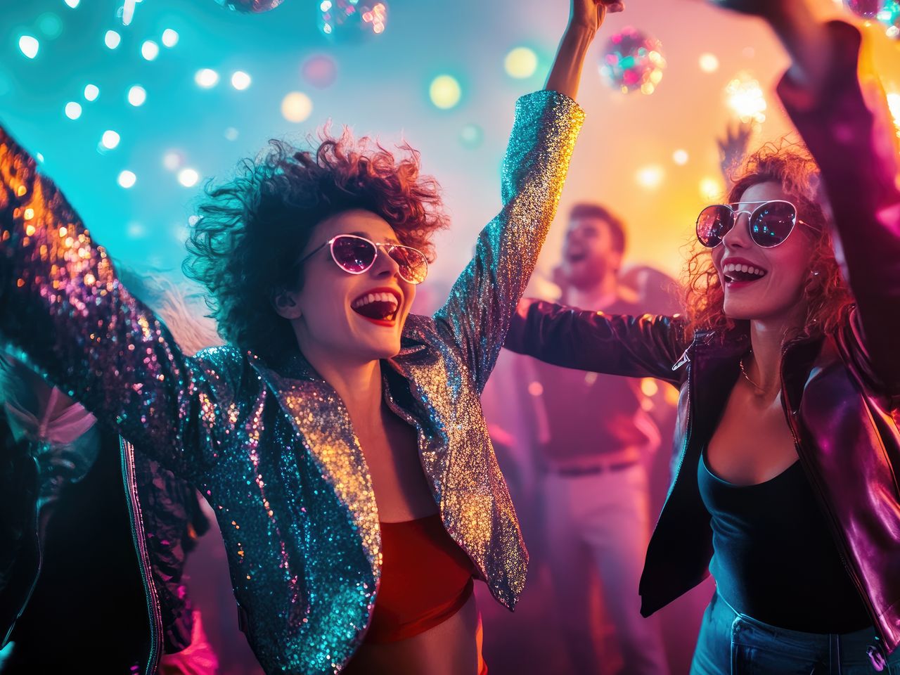 Silvesterknaller 2026: Neon, Pop & Vokuhila 80erParty