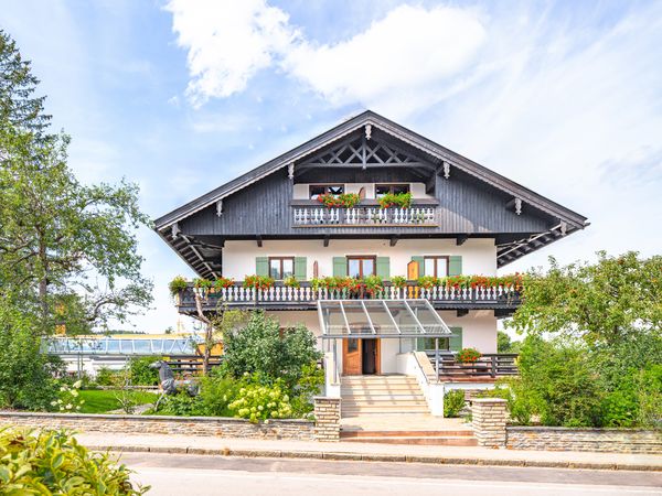 5 Tage Winterzauber Special 5 Nächte für 4 am Tegernsee in Bad Wiessee, Bayern inkl. Frühstück