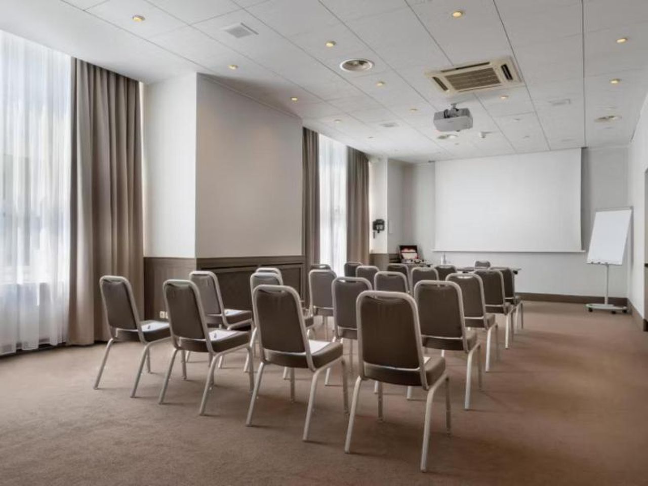 2 Tage mit Frühstück im Select Hotel Handelshof Essen