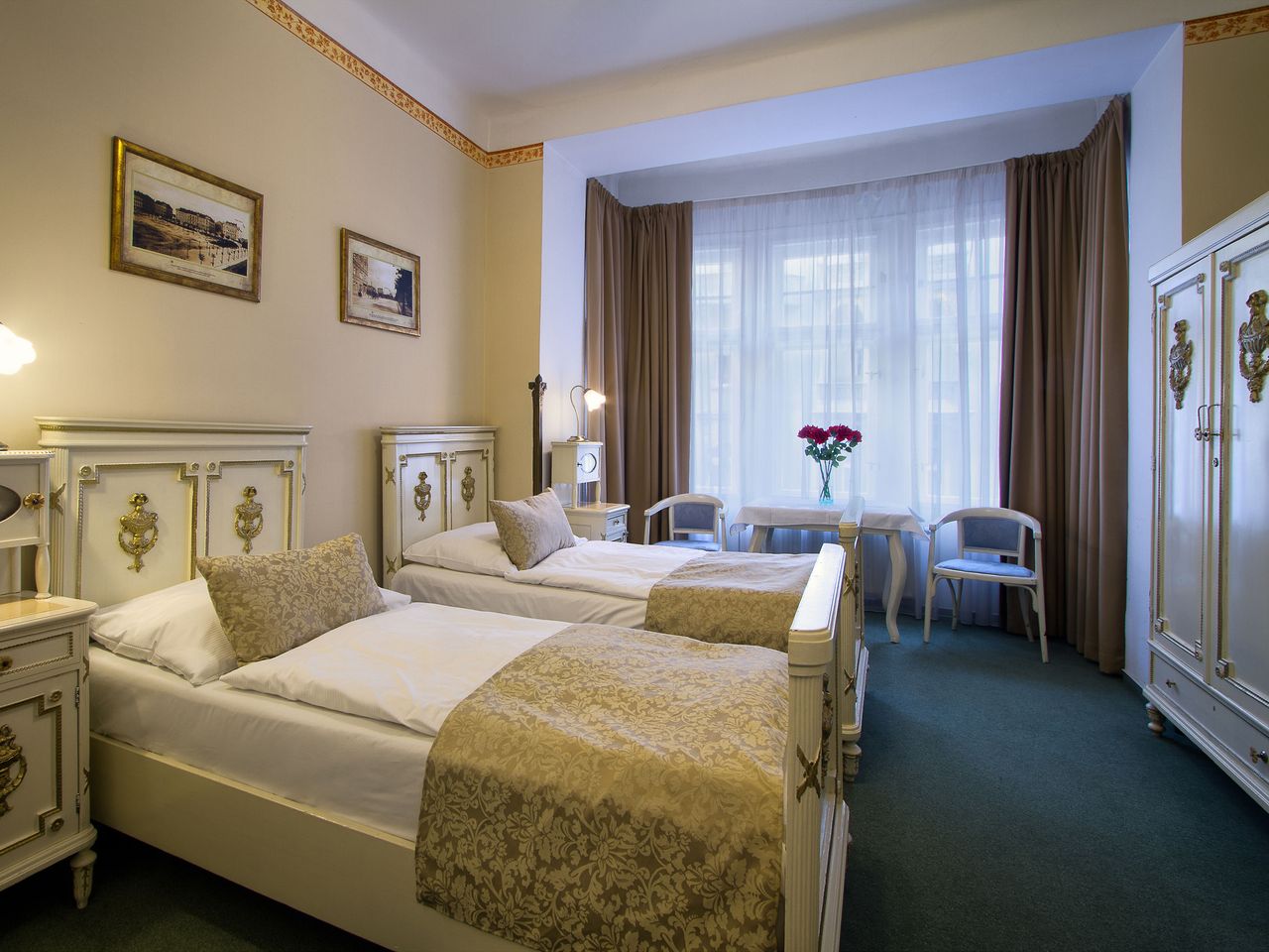 Doppelzimmer STANDARD mit zwei Einzelbetten