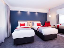 2 Tage mit Frühstück im Holiday Inn Express Wiesbaden