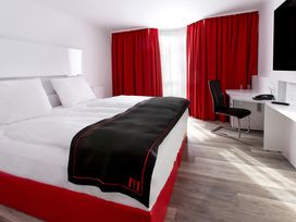 2 Tage Kurzurlaub mit Frühstück im DORMERO Hotel München-Kirchheim Messe