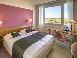 2 Tage Kurzurlaub mit Frühstück im Globana Airport Hotel