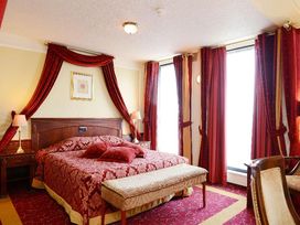 2 Tage im Nationaldenkmals Maastricht übernachten