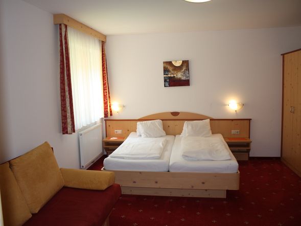 Dreibettzimmer