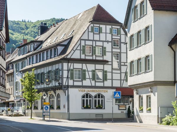 5 Tage Urlaub im Biosphärengebiet Schwäbische Alb in Bad Urach, Baden-Württemberg inkl. Halbpension