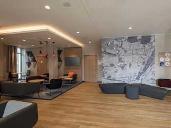 6 Tage mit Frühstück im Holiday Inn Express Munich