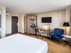 3 Tage im Hotel NH Amsterdam Schiller